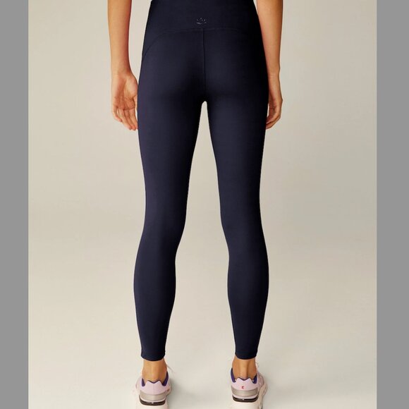 NWT POWERBEYOND™ Midi Legging 2.0: After Dark Navy XS - Picture 2 of 3